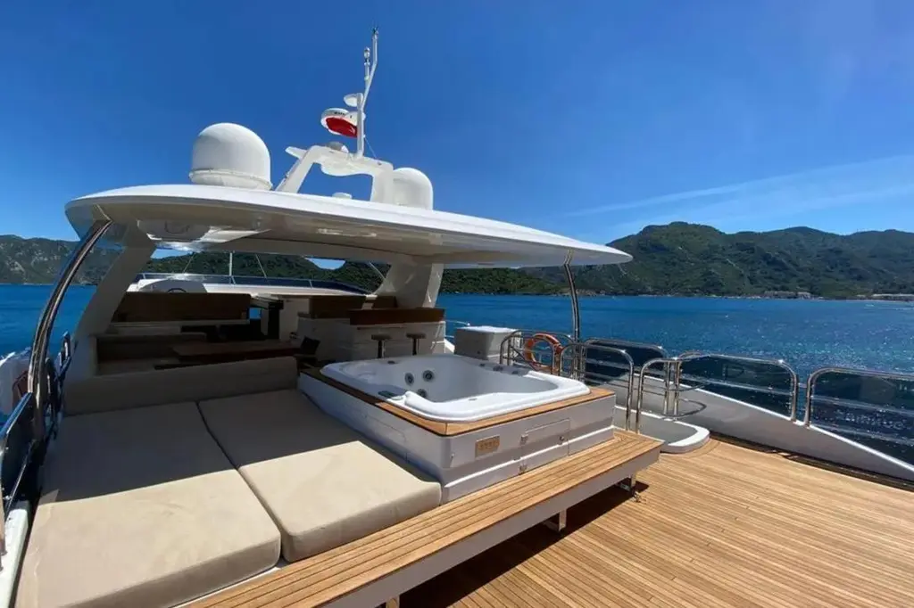 2011 Benetti Delfino 93 Yacht For Sale in South 2011 Benetti Delfino 93 Yacht For Sale in South