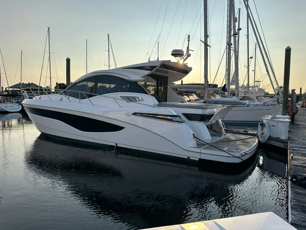 2018 Galeon 485 HTS Yacht For Sale in Fall River MA 2018 Galeon 485 HTS Yacht For Sale in Fall River MA