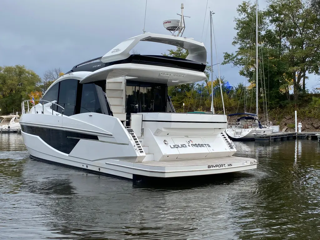 Liquid Assets 2020 Galeon 470 Sky Yacht For Sale in Bayport MN Liquid Assets 2020 Galeon 470 Sky Yacht For Sale in Bayport MN