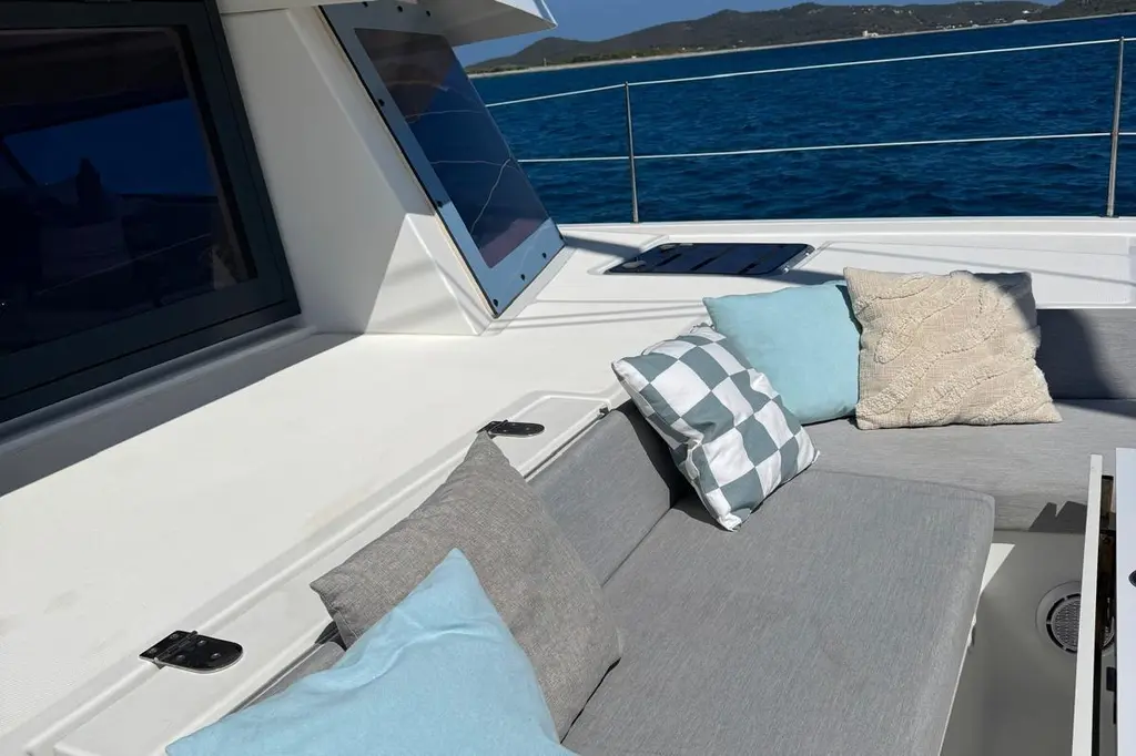 AMURA 2021 Bali 5.4 Yacht For Sale in Sitges ES-B