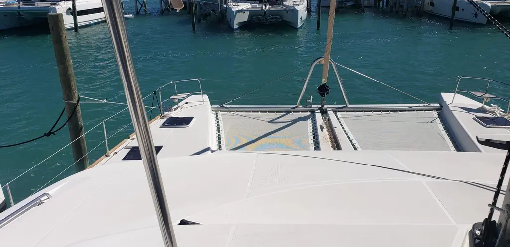 Askela 2018 Lagoon 52 Yacht For Sale in Belize City 
