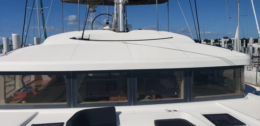 Askela 2018 Lagoon 52 Yacht For Sale in Belize City 