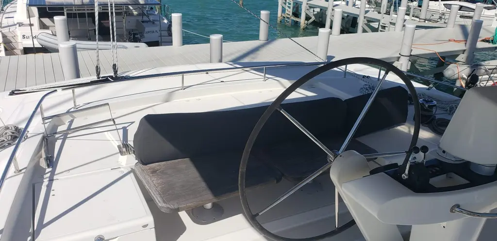 Askela 2018 Lagoon 52 Yacht For Sale in Belize City 