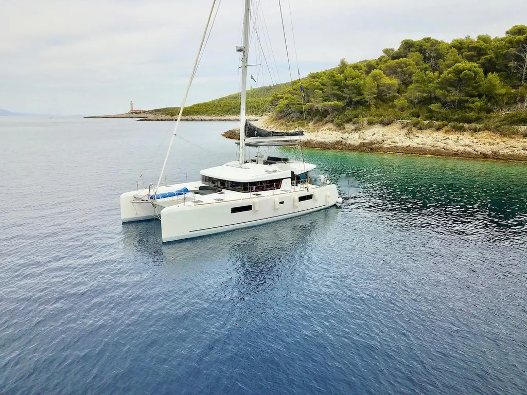 Tiga 2020 Lagoon 52 F Yacht For Sale in Sibenik Tiga 2020 Lagoon 52 F Yacht For Sale in Sibenik