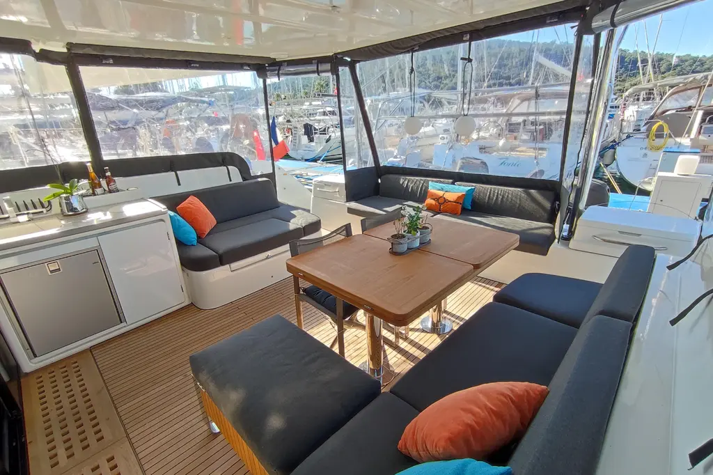  2019 Lagoon 50 Yacht For Sale in Athens 