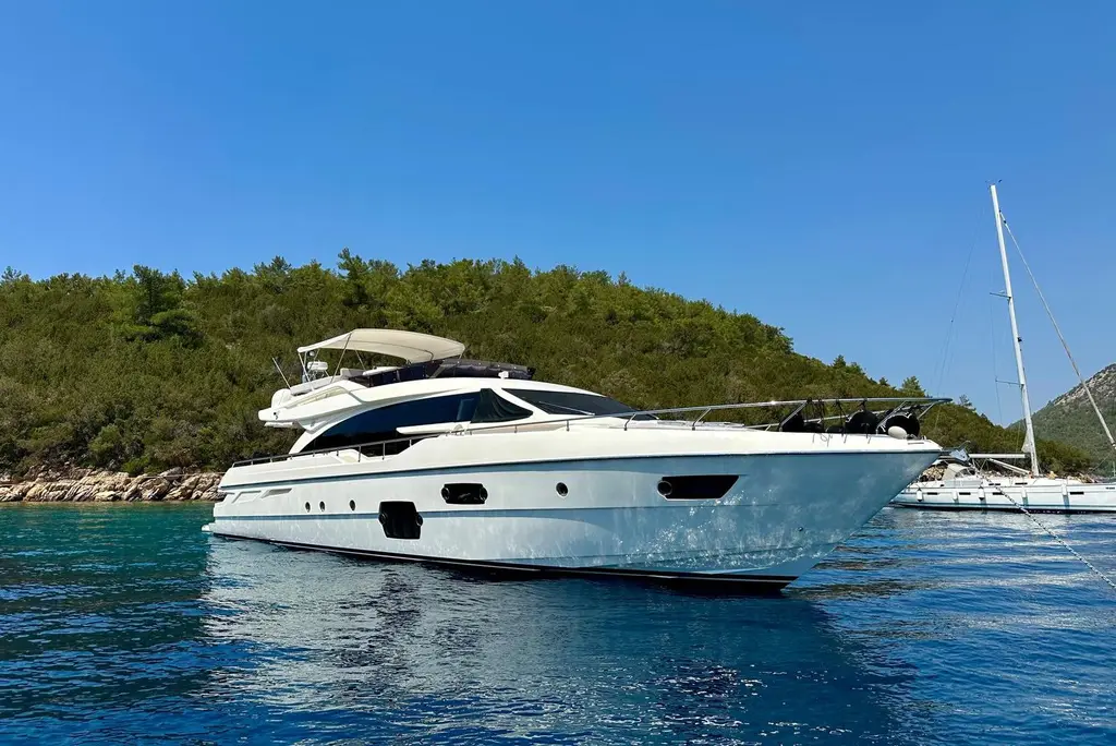 2013 Ferretti Yachts 690 Yacht For Sale in South 2013 Ferretti Yachts 690 Yacht For Sale in South