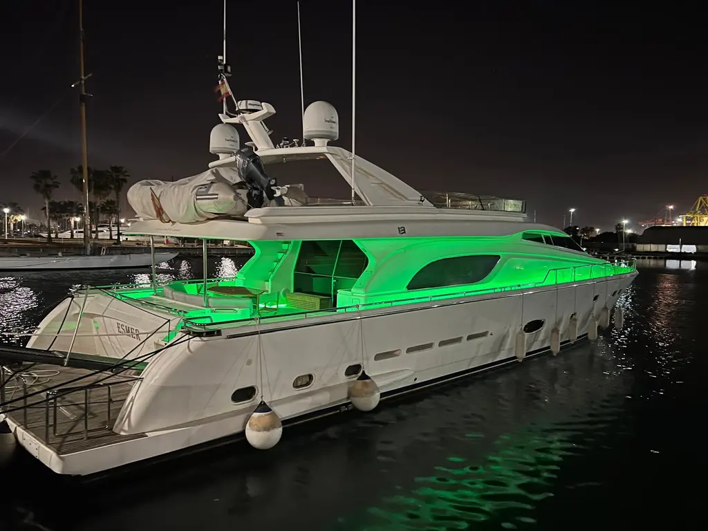 2002 ferretti yachts 810 rome for sale