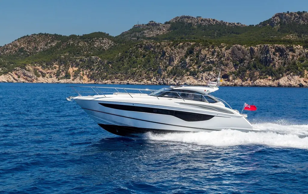 Inception 2020 Princess V40 Yacht For Sale in Hyères 83 Inception 2020 Princess V40 Yacht For Sale in Hyères 83