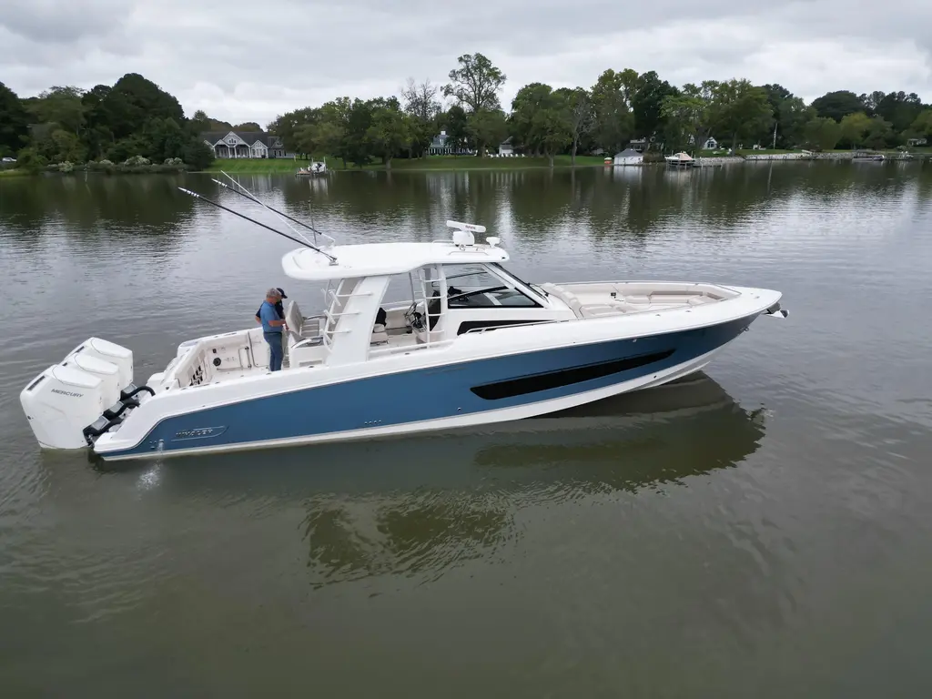 SEA LEGGS 2023 Boston Whaler 420 Outrage Yacht For Sale in Naples FL