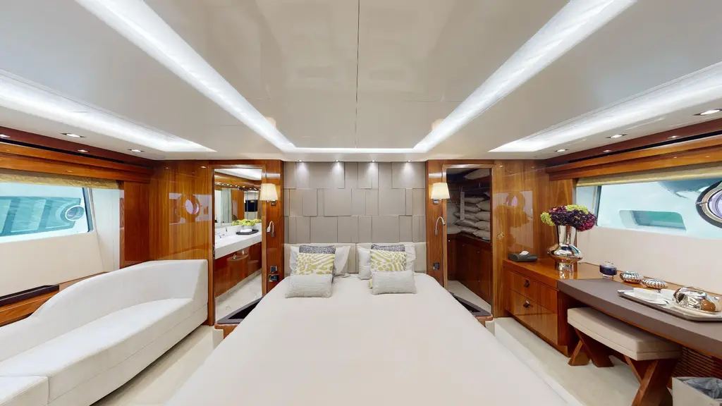 A&K 2015 Sunseeker 86 Yacht Yacht For Sale in Hong Kong A&K 2015 Sunseeker 86 Yacht Yacht For Sale in Hong Kong