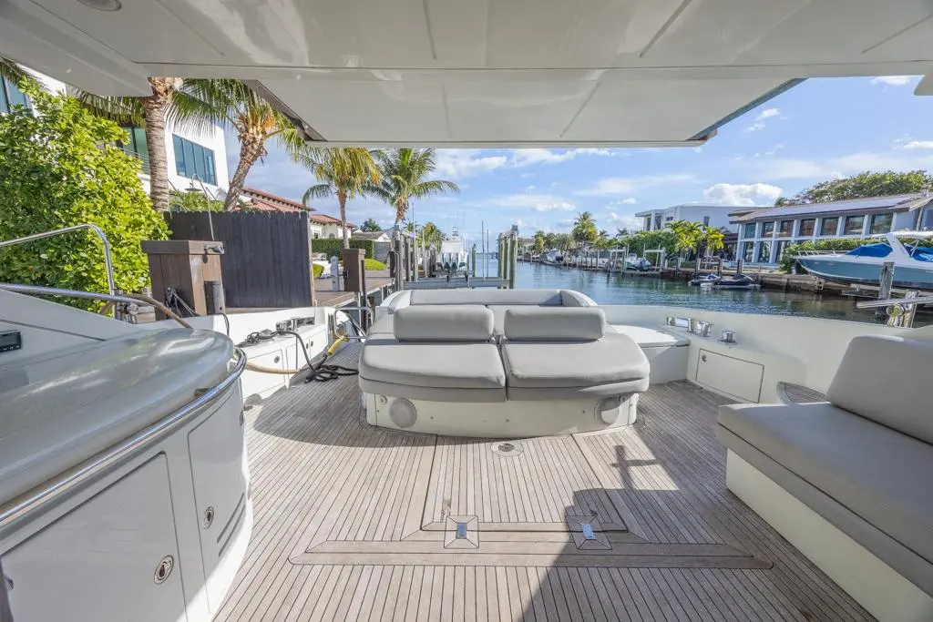 2009 Azimut 68S Yacht For Sale in Miami FL 2009 Azimut 68S Yacht For Sale in Miami FL