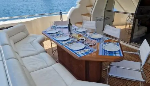 2002 Ferretti Yachts 72 Yacht For Sale in Glyfada 2002 Ferretti Yachts 72 Yacht For Sale in Glyfada