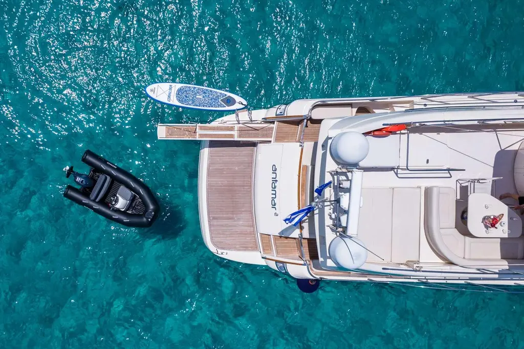 2000 Riva 70' Dolcevita Yacht For Sale in Glyfada 2000 Riva 70' Dolcevita Yacht For Sale in Glyfada