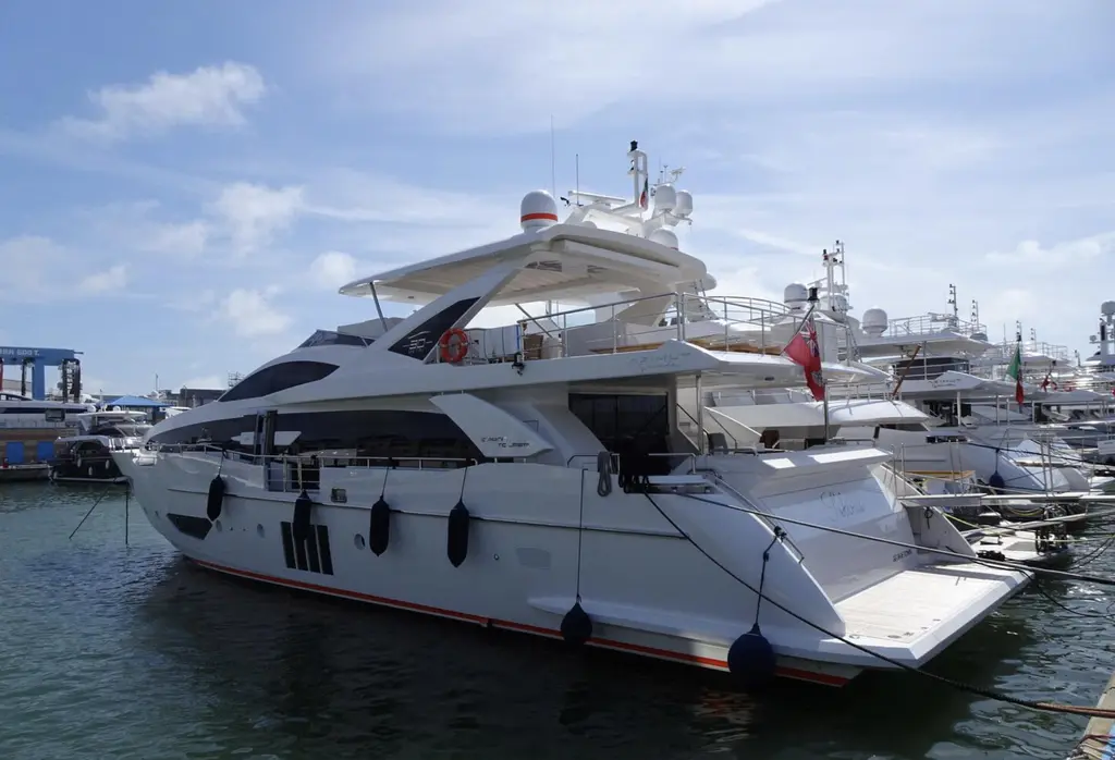 Silvia 2018 Azimut Grande 30M Yacht For Sale in Venice IT-VE Silvia 2018 Azimut Grande 30M Yacht For Sale in Venice IT-VE