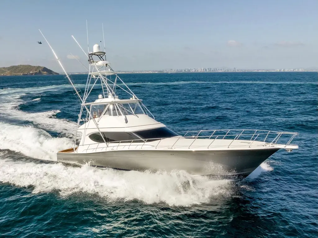 RESILIENT 2018 Hatteras GT70 Yacht For Sale in San Diego CA RESILIENT 2018 Hatteras GT70 Yacht For Sale in San Diego CA