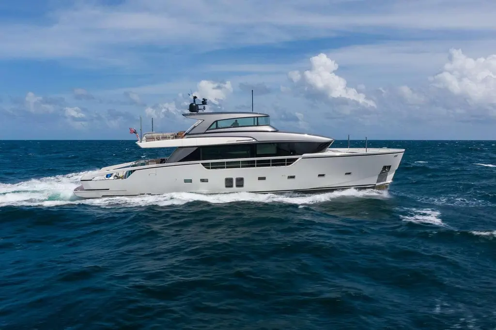 2022 sanlorenzo sx 88 dubai for sale