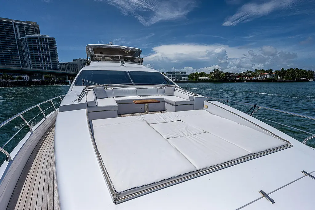 RESET 2011 Azimut 82 Yacht For Sale in Aventura FL RESET 2011 Azimut 82 Yacht For Sale in Aventura FL