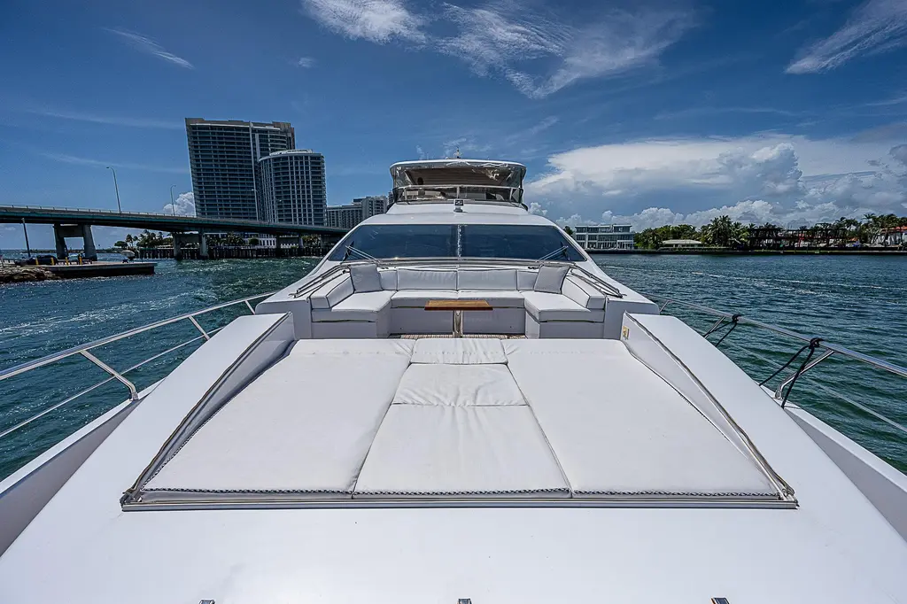 RESET 2011 Azimut 82 Yacht For Sale in Aventura FL RESET 2011 Azimut 82 Yacht For Sale in Aventura FL
