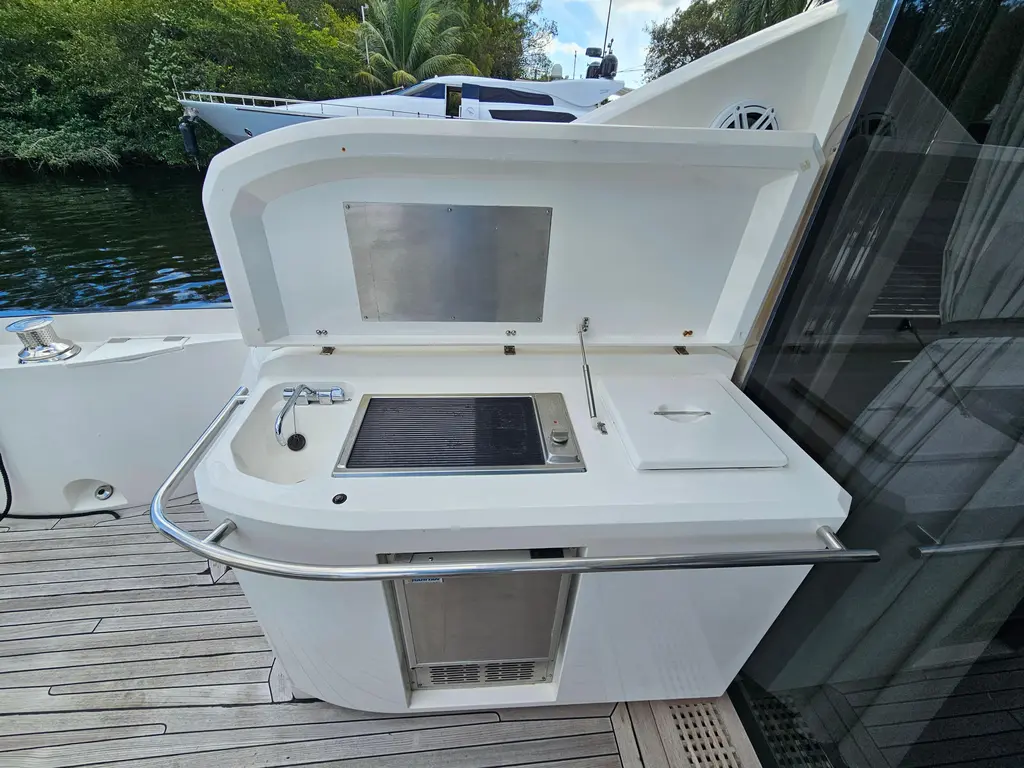 2010 Sunseeker Predator 64 Yacht For Sale in Fort Lauderdale FL 2010 Sunseeker Predator 64 Yacht For Sale in Fort Lauderdale FL