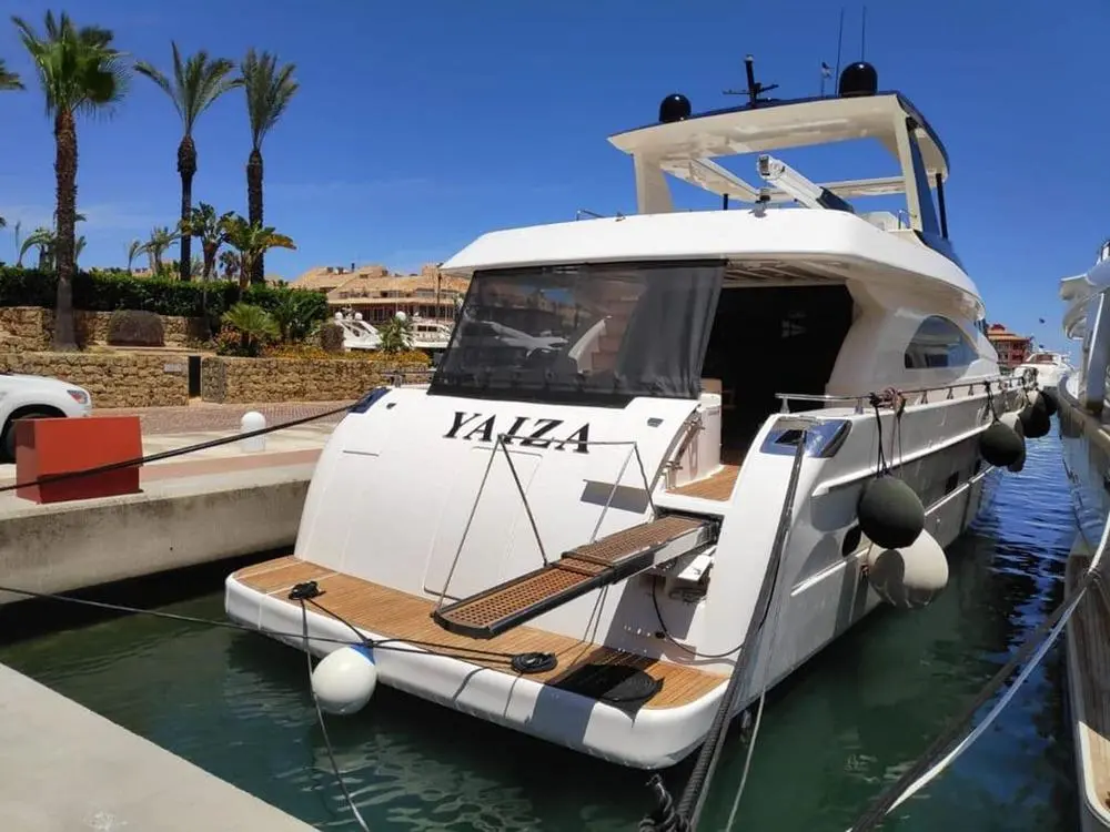 YAIZA 2000 Astondoa 82 GLX Yacht For Sale in Barcelona ES-B