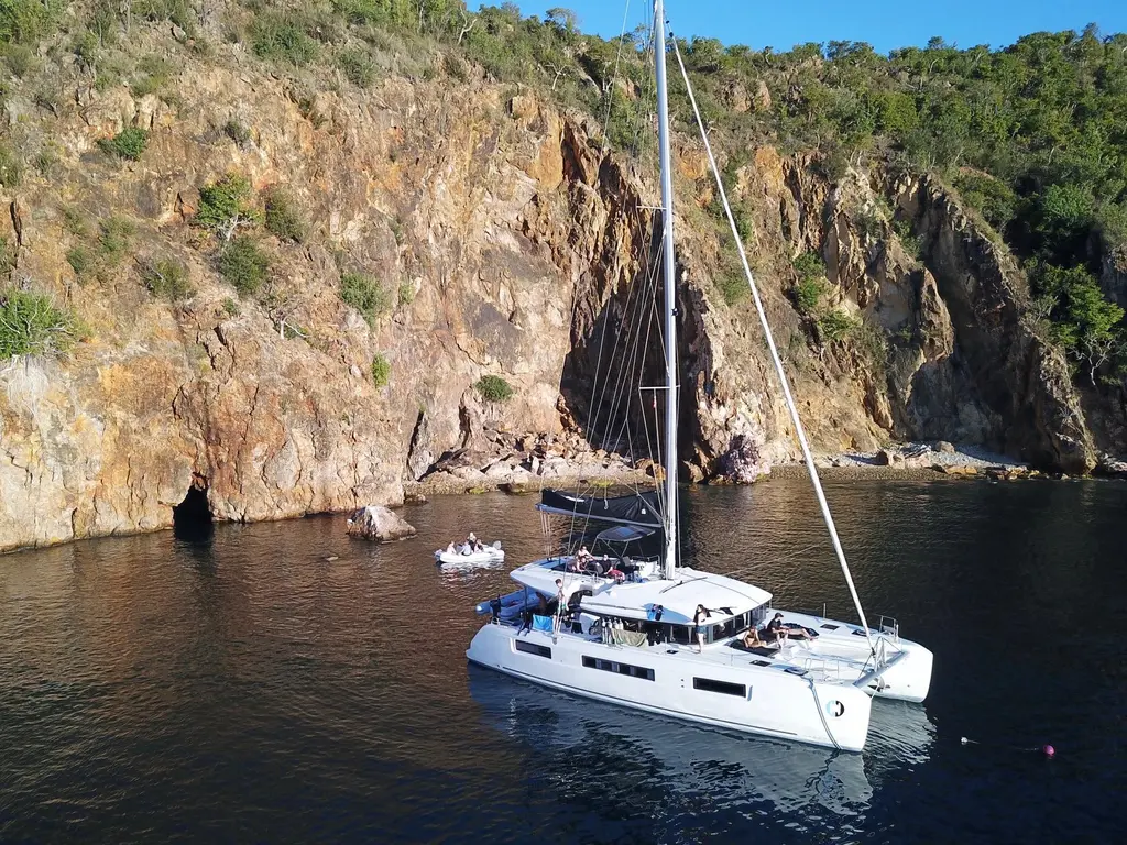 OUT OF THE BLUE 2019 Lagoon 50 Yacht For Sale in Tortola 