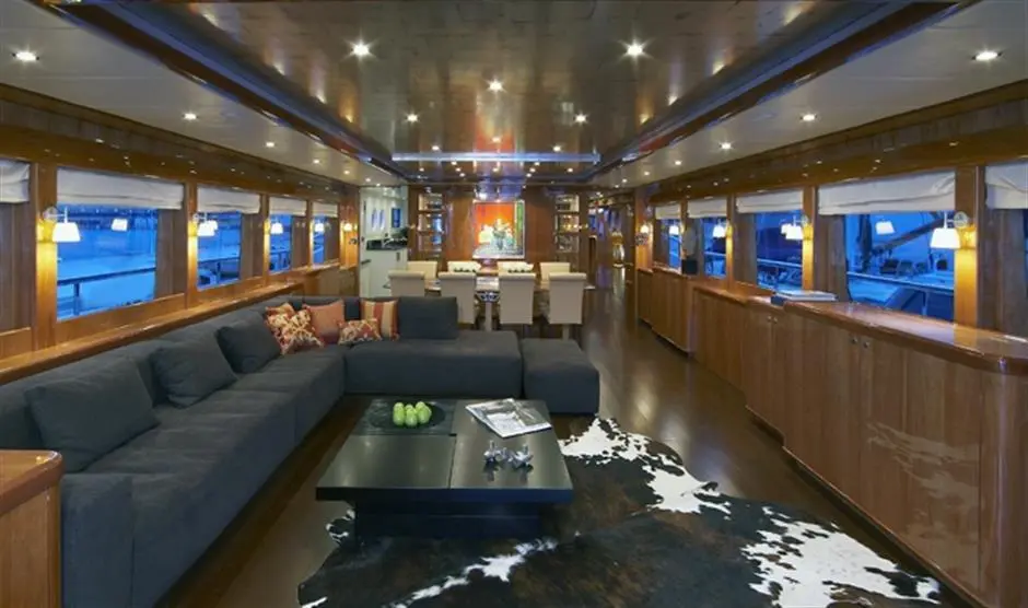 JOHNSON 110 SKYLOUNGE M/Y 2026 Johnson Motor Yacht w/On Deck Master Yacht For Sale in Kaohsiung JOHNSON 110 SKYLOUNGE M/Y 2026 Johnson Motor Yacht w/On Deck Master Yacht For Sale in Kaohsiung