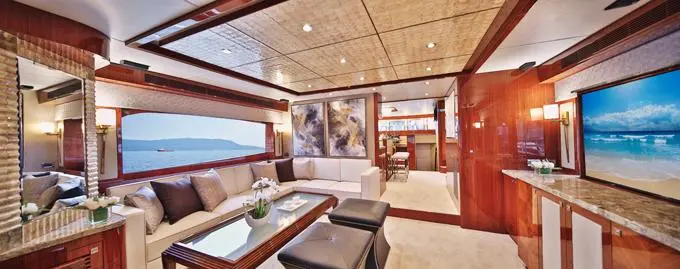 JOHNSON 80' FLYBRIDGE M/Y 2026 Johnson Motor Yacht w/Hydraulic Platform Yacht For Sale in Kaohsiung JOHNSON 80' FLYBRIDGE M/Y 2026 Johnson Motor Yacht w/Hydraulic Platform Yacht For Sale in Kaohsiung