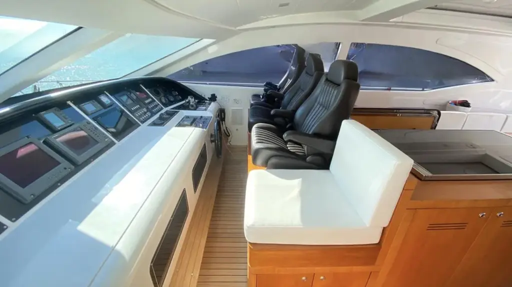 2008 Mangusta 72 Yacht For Sale in Rome 2008 Mangusta 72 Yacht For Sale in Rome