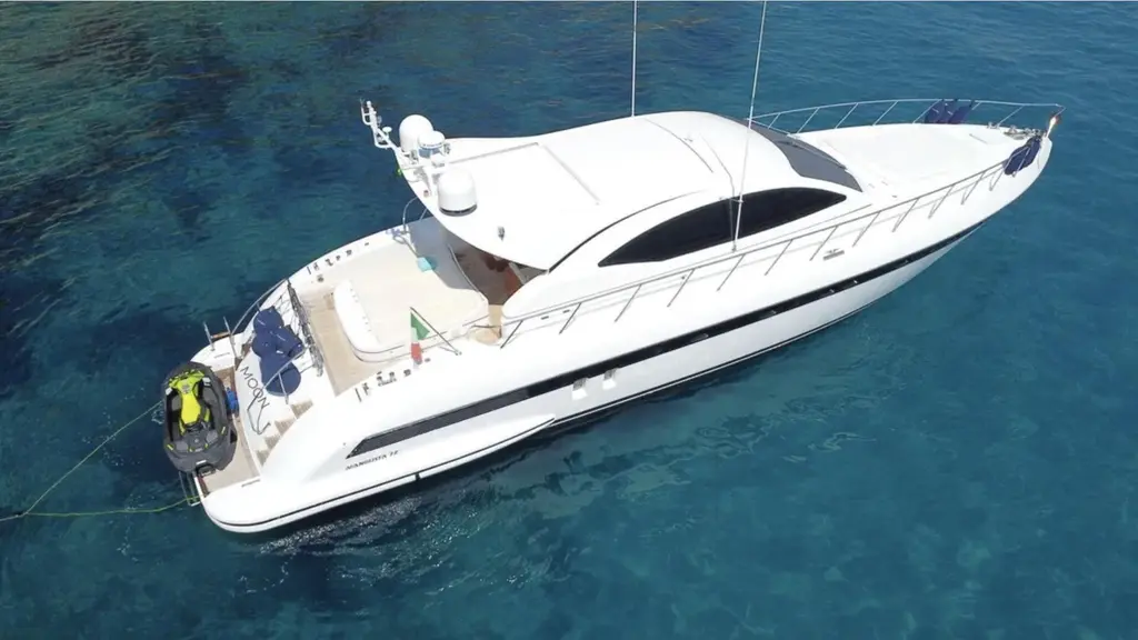 2008 Mangusta 72 Yacht For Sale in Rome 2008 Mangusta 72 Yacht For Sale in Rome