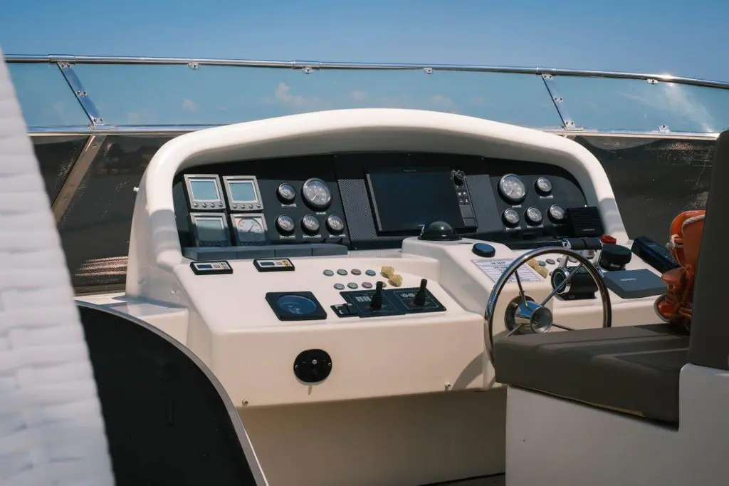 2004 Astondoa 82 GLX Yacht For Sale in Adriatico settentrionale 2004 Astondoa 82 GLX Yacht For Sale in Adriatico settentrionale