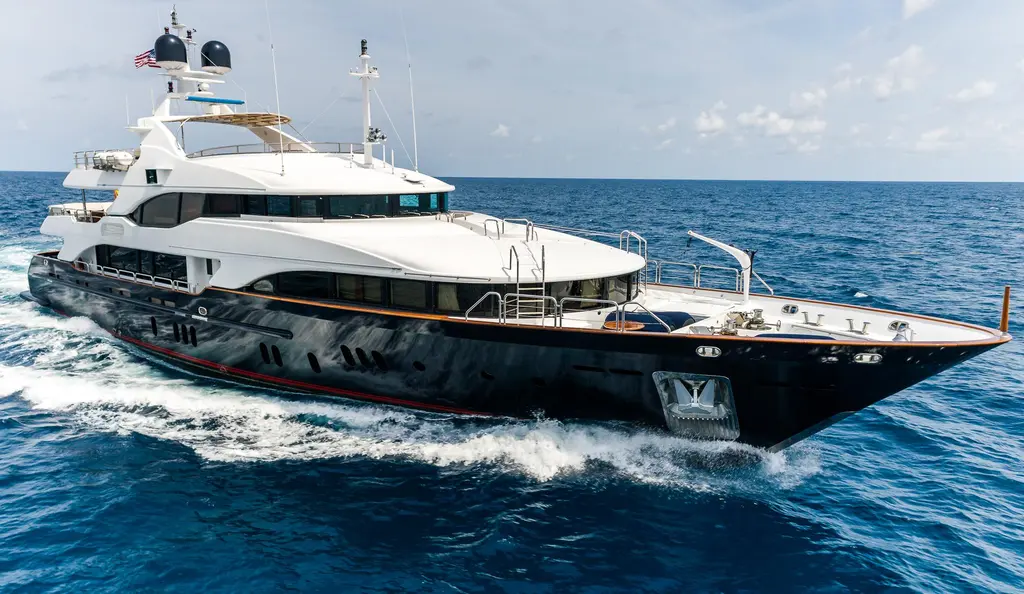 SEASCAPE V 2005 Benetti Vision 145 Yacht For Sale in Sint Maarten SEASCAPE V 2005 Benetti Vision 145 Yacht For Sale in Sint Maarten