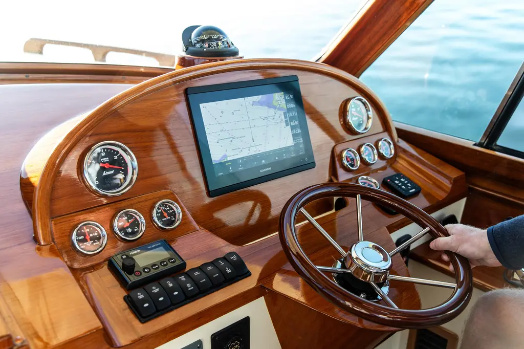 LEODES 2022 Hinckley Picnic Boat 34 S Yacht For Sale in Portsmouth RI LEODES 2022 Hinckley Picnic Boat 34 S Yacht For Sale in Portsmouth RI
