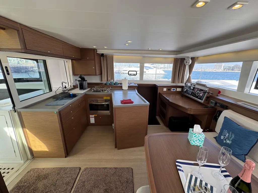 LA VIGIE 2018 Lagoon 450 F Yacht For Sale in Marina del Rey CA LA VIGIE 2018 Lagoon 450 F Yacht For Sale in Marina del Rey CA