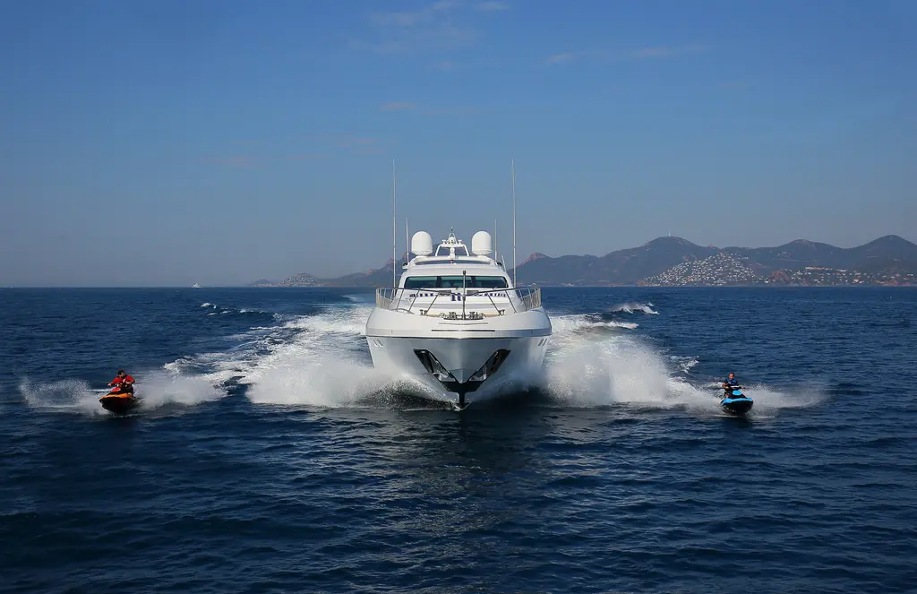 Veni Vidi Vici (VVV) 2006 Mangusta 130 Yacht For Sale in Nice Veni Vidi Vici (VVV) 2006 Mangusta 130 Yacht For Sale in Nice