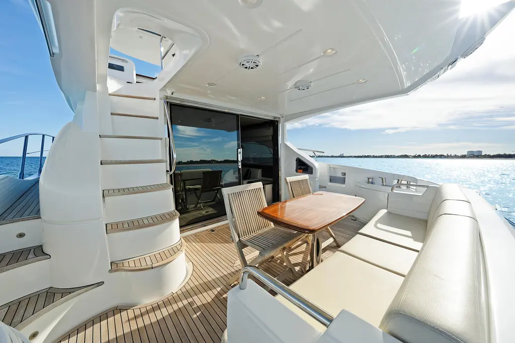 ACCIAIO BLU 2017 Azimut 60 Yacht For Sale in West Palm Beach FL ACCIAIO BLU 2017 Azimut 60 Yacht For Sale in West Palm Beach FL