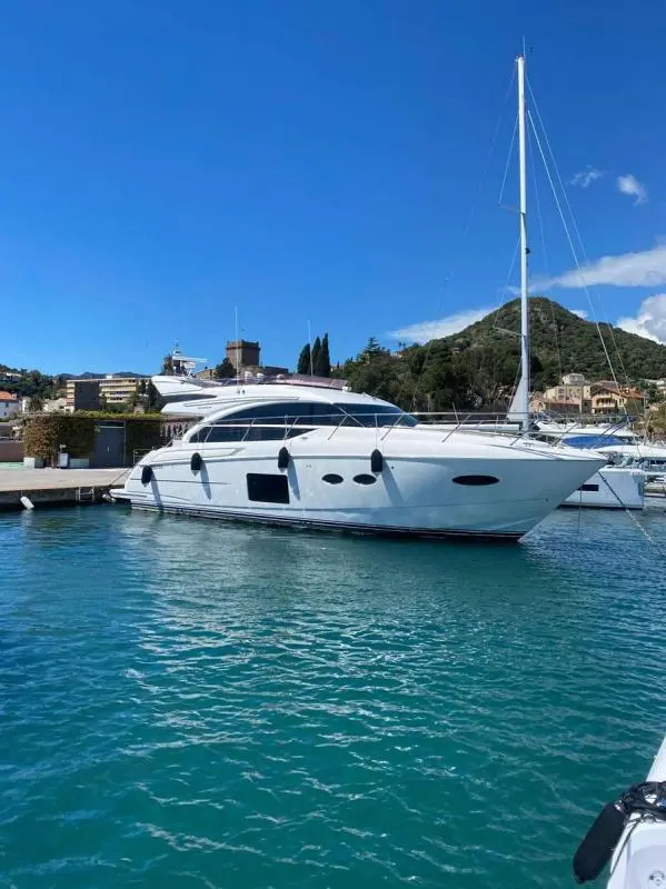 2013 Princess 52 Flybridge Motor Yacht Yacht For Sale in Grosseto IT-GR 2013 Princess 52 Flybridge Motor Yacht Yacht For Sale in Grosseto IT-GR