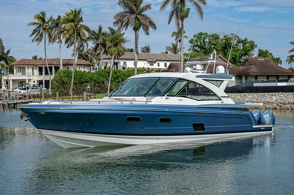 BORDERLINE 11 2022 Formula 430 All Sport Crossover Yacht For Sale in Naples FL BORDERLINE 11 2022 Formula 430 All Sport Crossover Yacht For Sale in Naples FL