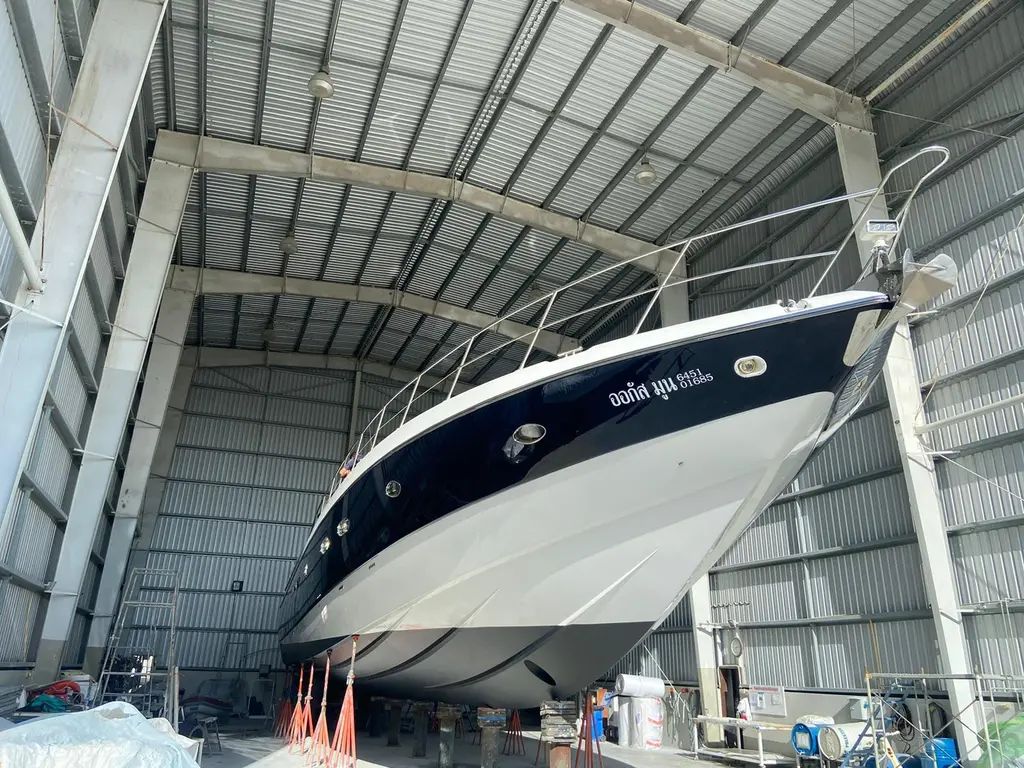 August Moon 2000 Sunseeker Predator 80 Yacht For Sale in phuket August Moon 2000 Sunseeker Predator 80 Yacht For Sale in phuket