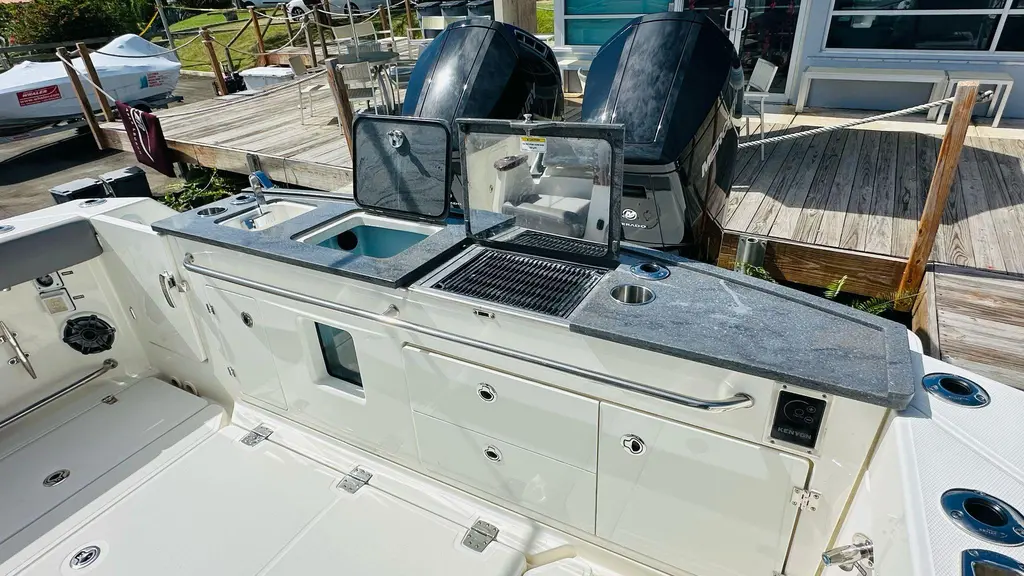 2023 Boston Whaler 360 Outrage Yacht For Sale in Fajardo 2023 Boston Whaler 360 Outrage Yacht For Sale in Fajardo
