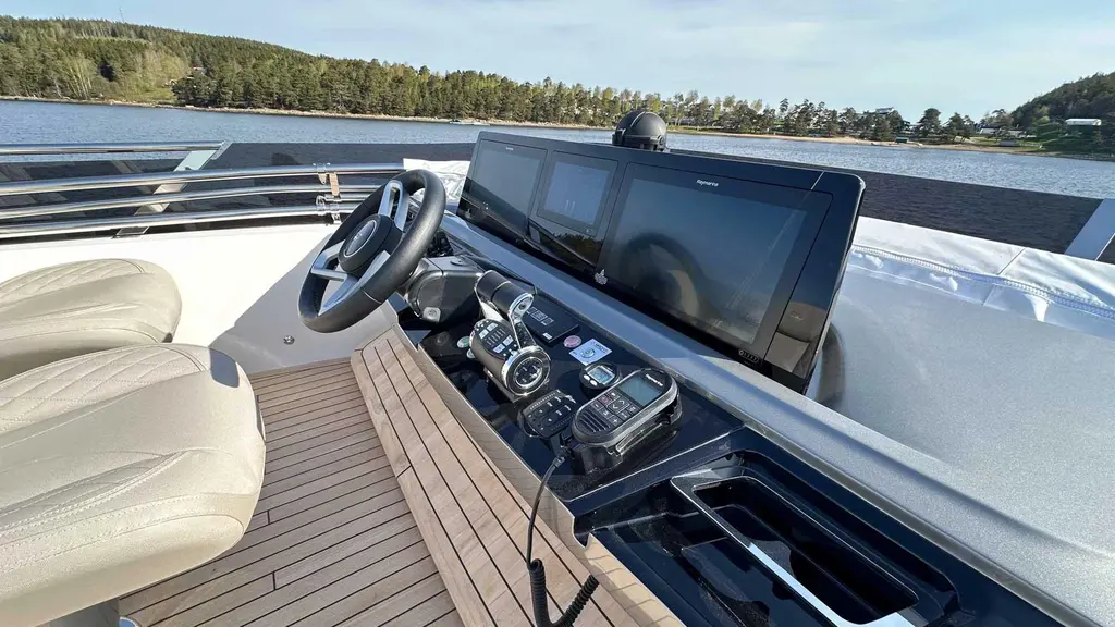 F65012 2024 Princess F65 Yacht For Sale in Hen&aring;n 