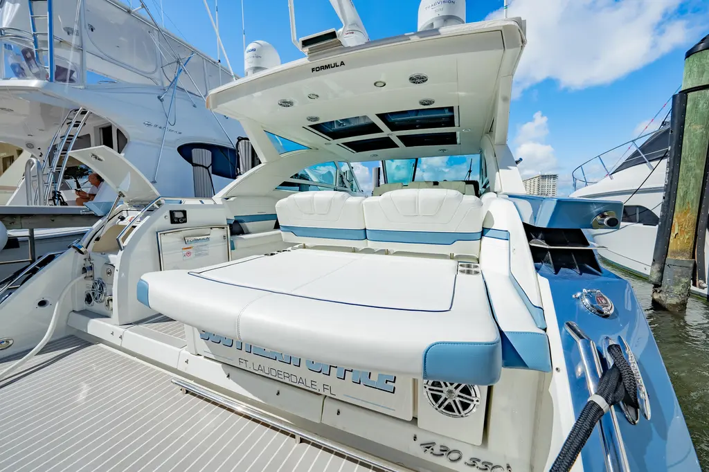 SOUTHERN OFFICE 2018 Formula 430 Super Sport Crossover Yacht For Sale in Fort Lauderdale FL SOUTHERN OFFICE 2018 Formula 430 Super Sport Crossover Yacht For Sale in Fort Lauderdale FL