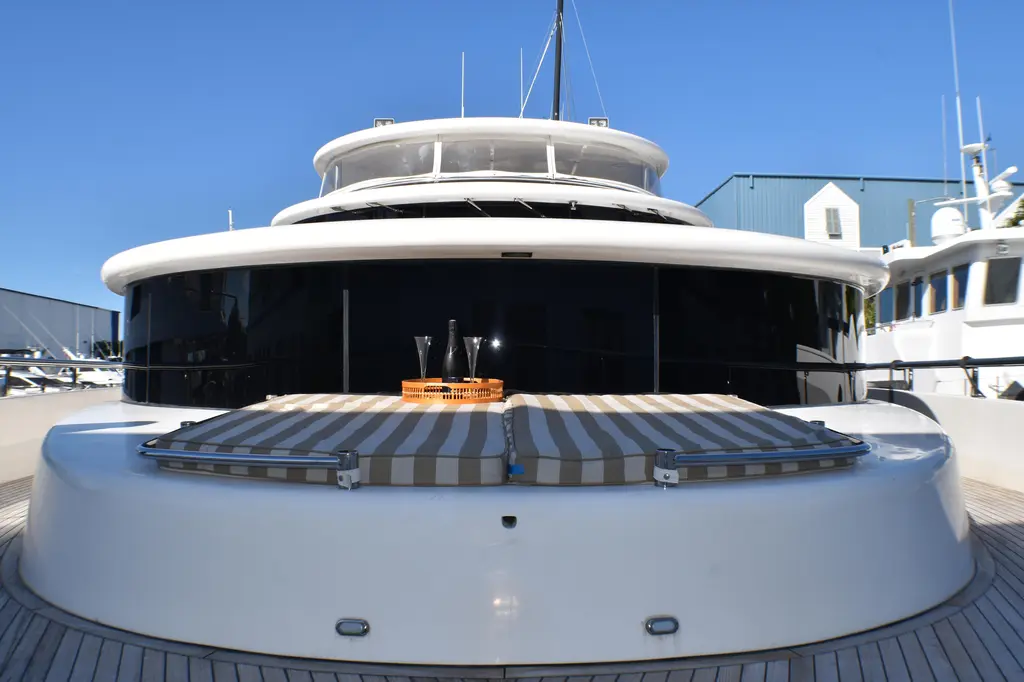 MAGIC MOMENTS 2006 Johnson 87' Motor Yacht Yacht For Sale in Dania Beach FL MAGIC MOMENTS 2006 Johnson 87' Motor Yacht Yacht For Sale in Dania Beach FL