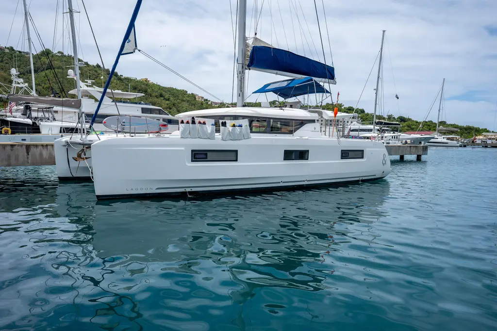 Starry Night 2022 Lagoon 46 Yacht For Sale in Saint George Starry Night 2022 Lagoon 46 Yacht For Sale in Saint George
