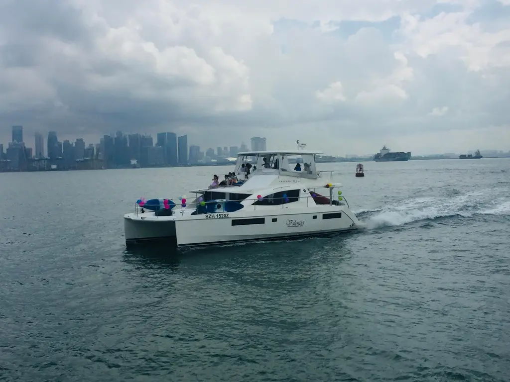 2014 Leopard Leopard 51 Yacht For Sale in Singapore 2014 Leopard Leopard 51 Yacht For Sale in Singapore