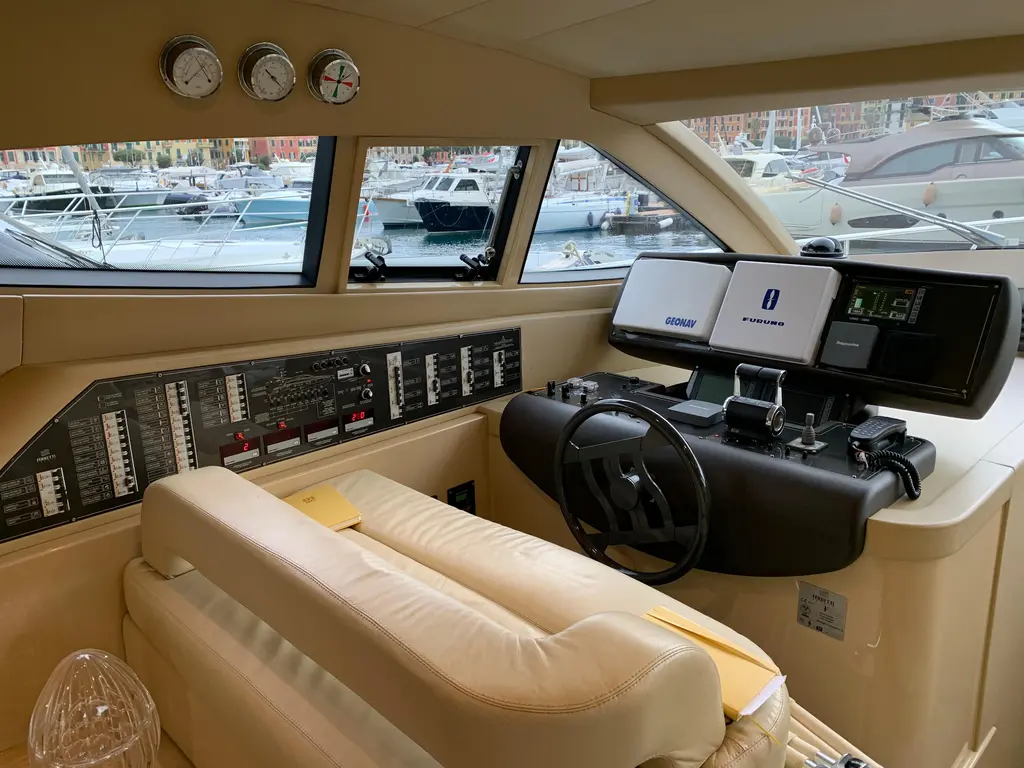 2005 Ferretti Yachts 550 Yacht For Sale in Liguria 2005 Ferretti Yachts 550 Yacht For Sale in Liguria