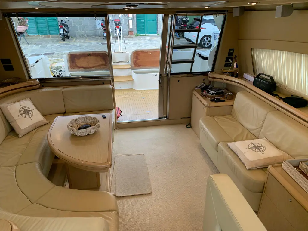 2005 Ferretti Yachts 550 Yacht For Sale in Liguria 2005 Ferretti Yachts 550 Yacht For Sale in Liguria