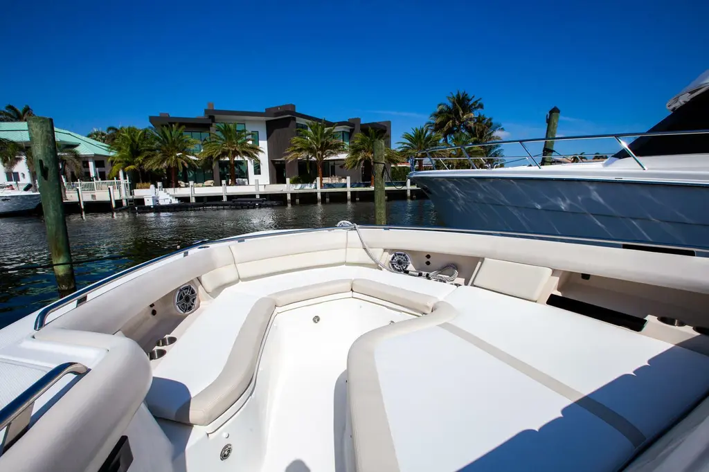 2019 Boston Whaler 380 Realm Yacht For Sale in Deerfield Beach FL 2019 Boston Whaler 380 Realm Yacht For Sale in Deerfield Beach FL