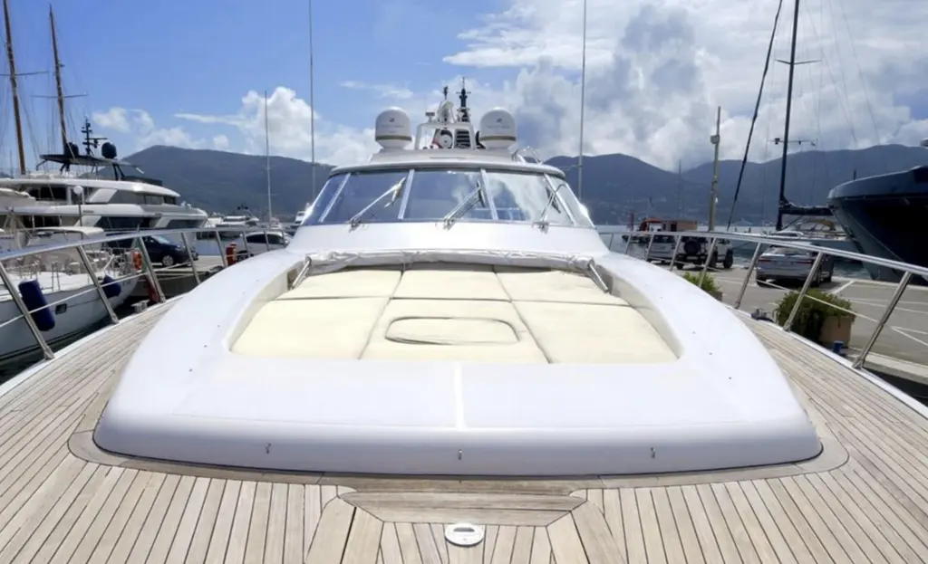 2006 Mangusta 80 Yacht For Sale in Antibes 2006 Mangusta 80 Yacht For Sale in Antibes