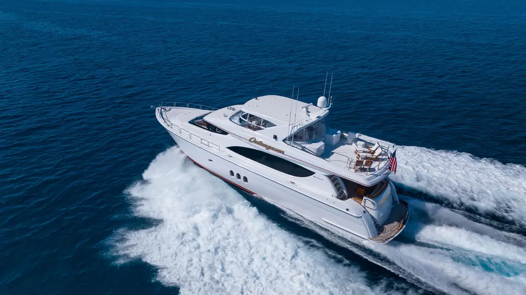 Outrageous 2005 Hatteras 80 Motor Yacht Yacht For Sale in Palm Beach FL Outrageous 2005 Hatteras 80 Motor Yacht Yacht For Sale in Palm Beach FL