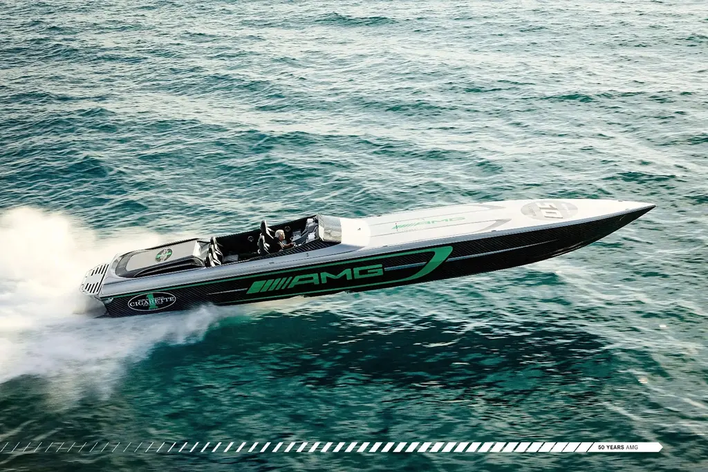 2018 Cigarette Marauder 50´AMG Yacht For Sale in Dubai 2018 Cigarette Marauder 50´AMG Yacht For Sale in Dubai